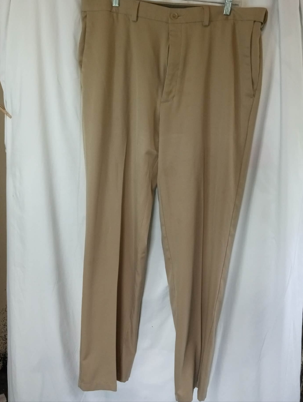 38x34 Classic Fit Haggar Mens Khaki Flat-Front Dress Pants Cool Pro Office Soft